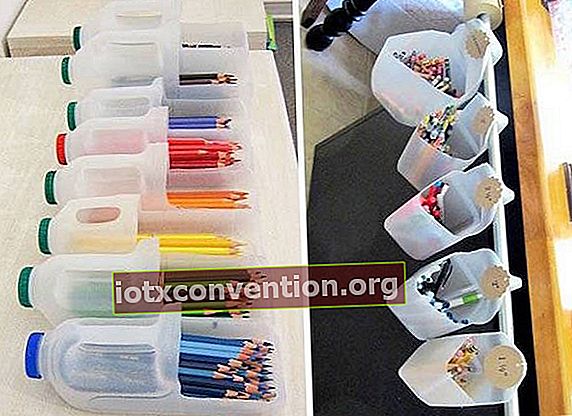 Återvunna flaskor i pennaförvaring
