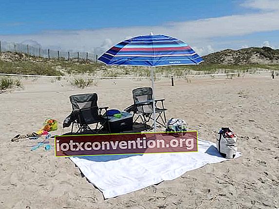Mendaur ulang sprei menjadi handuk pantai