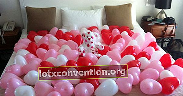 Luftballons im Raum zum Valentinstag