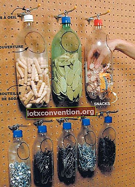 Bottiglie di plastica per conservare viti e chiodi