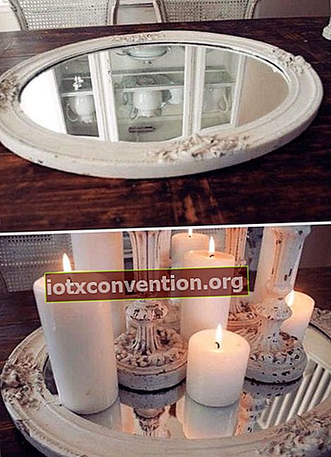 weißer Spiegel und dekorative Kerzen