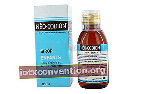 Sirup obat batuk Neo-codion berbahaya bagi anak-anak