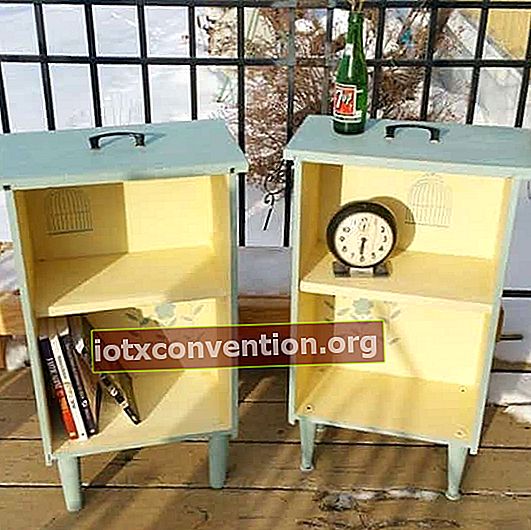 Progetto decorativo: trasformare vecchi cassetti in piccoli scaffali