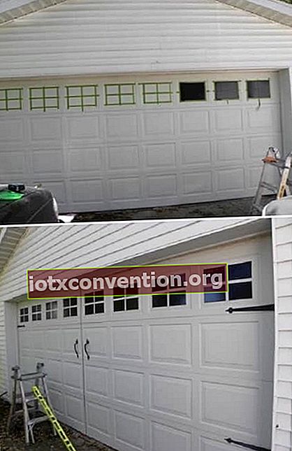 portone garage ristrutturato mediante tinteggiatura finte finestre
