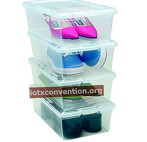 Plastikboxen zur Aufbewahrung von Schuhen