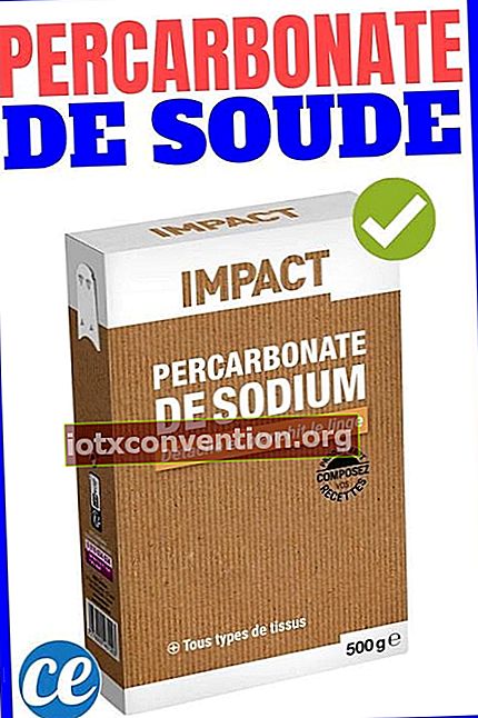 Dose Percarbonat-Soda auf weißem Hintergrund.