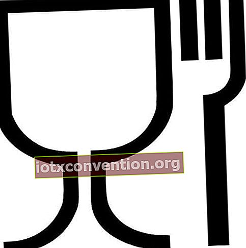 kaca dan logo garpu untuk wadah plastik makanan