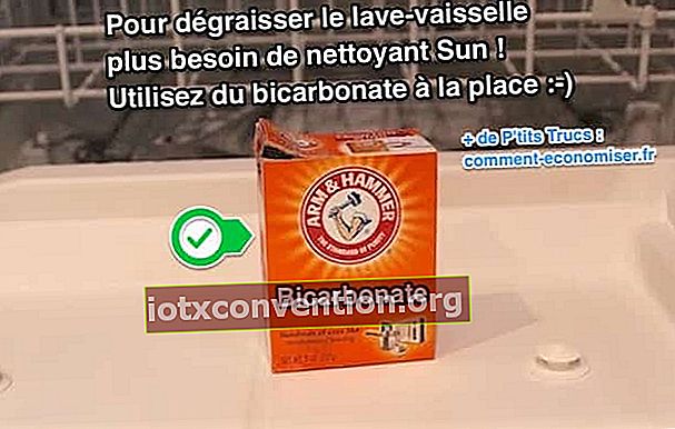 Verwenden Sie Bicarbonat, um den Geschirrspüler gründlich zu entfetten