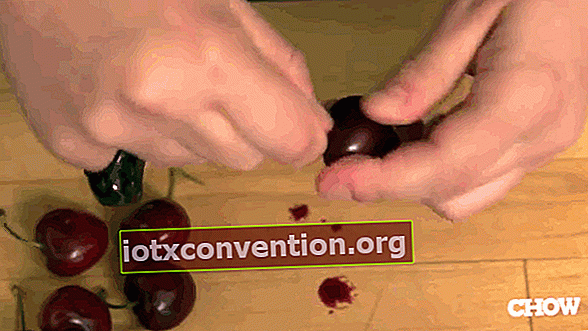 trik mengadu buah ceri dengan mudah dan cepat dengan penjepit kertas