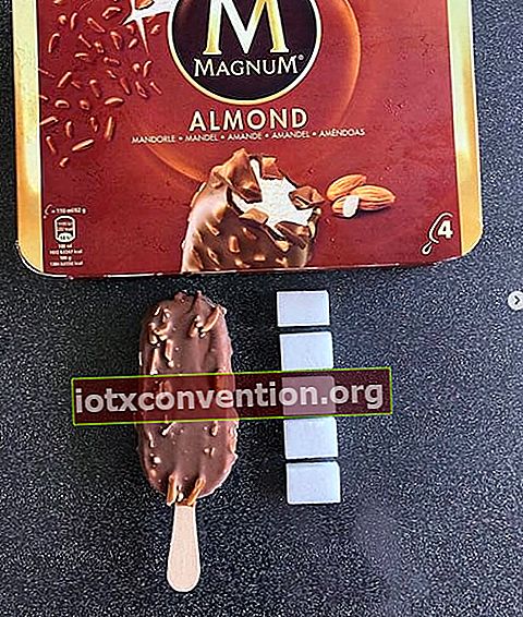 Magnum almond ice cream dan padanannya dengan gula