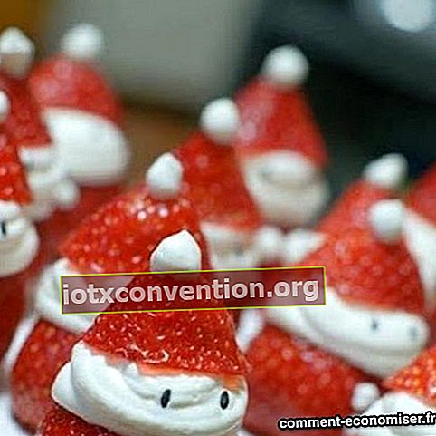 Erdbeer-Weihnachtsmann zum Nachtisch
