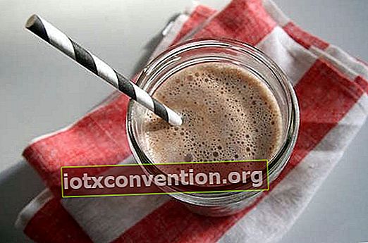 Eine einfache Schokoladenmilch ist die ideale Lösung für eine Proteinaufnahme.