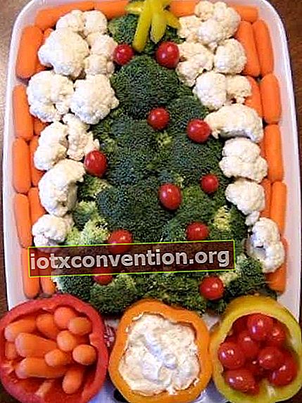 Gemüsegericht für die Feiertage Karotten und Blumenkohl