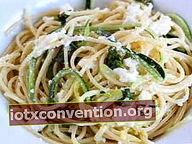 zucchini pasta recept