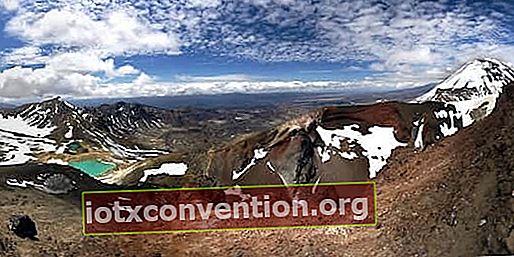 Sirkuit Nordik Tongariro, salah satu pendakian paling legendaris di dunia.